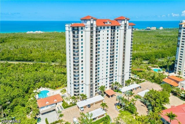 7225 Pelican Bay BLVD 204, Naples, FL 34108