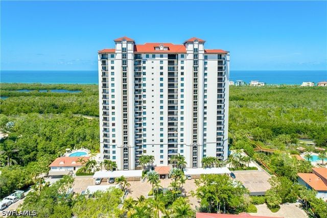 7225 Pelican Bay BLVD 204, Naples, FL 34108