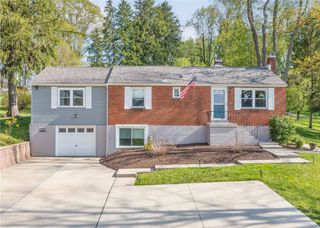 276 Thompsonville Rd, Peters Twp, PA 15317