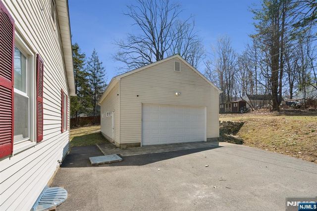 3 Morgan Lane, White Twp, NJ 07823