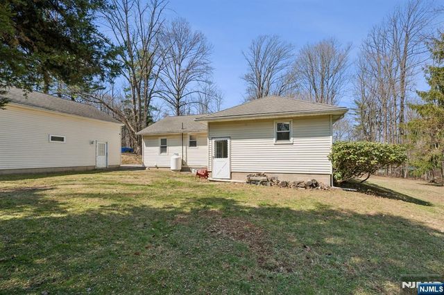 3 Morgan Lane, White Twp, NJ 07823