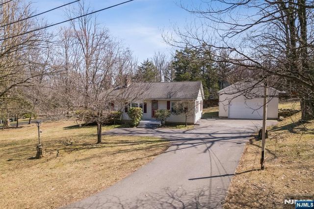 3 Morgan Lane, White Twp, NJ 07823