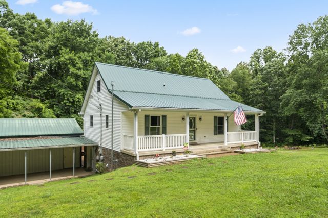 207 Robinson Dr, Dickson, TN 37055