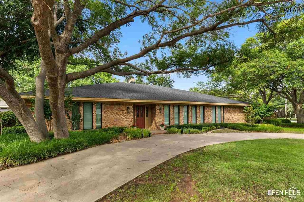 2417 BRENTWOOD DRIVE, Wichita Falls, TX 76308