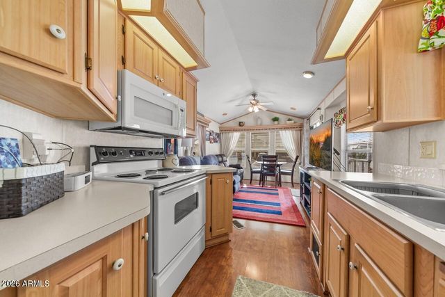 17200 W BELL Road 12, Surprise, AZ 85374