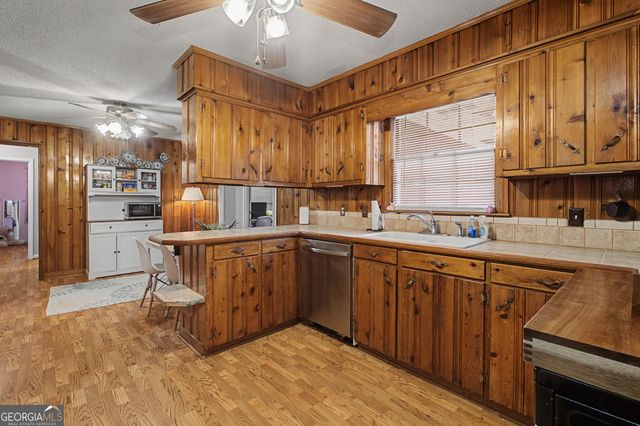 380 Wayside Road NE, Rome, GA 30161