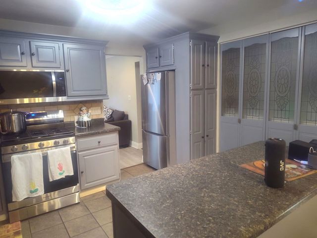 364 N Cedar Avenue, Wood Dale, IL 60191