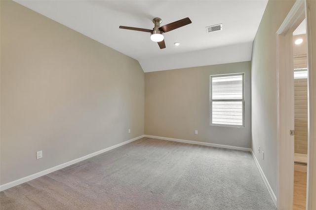 1439 Northwood Bluff Lane, Pinehurst, TX 77362