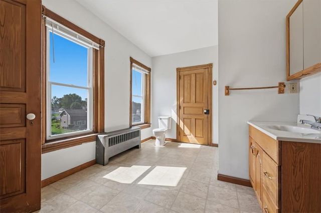 19 South 15th Street, Catasauqua Boro, PA 18032