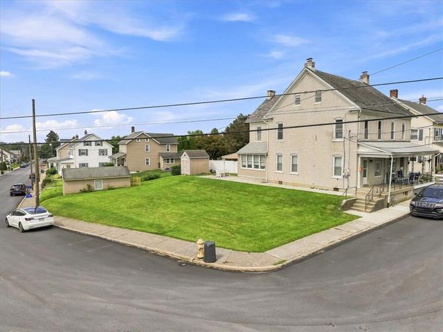 19 South 15th Street, Catasauqua Boro, PA 18032