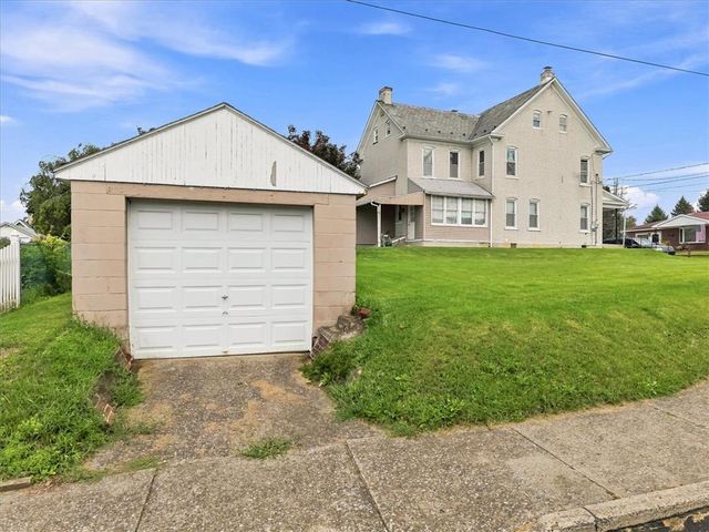 19 South 15th Street, Catasauqua Boro, PA 18032