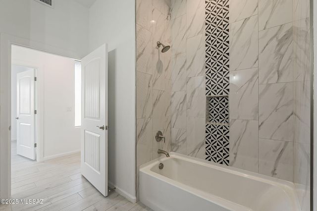 121 W Calle Escudilla, Green Valley, AZ 85614