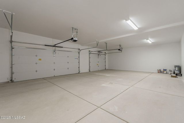 121 W Calle Escudilla, Green Valley, AZ 85614