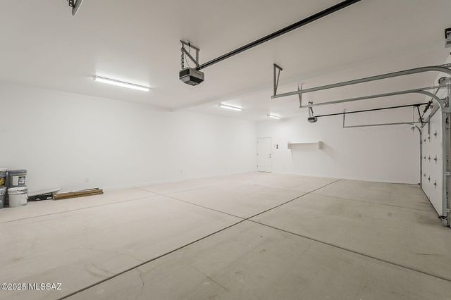 121 W Calle Escudilla, Green Valley, AZ 85614