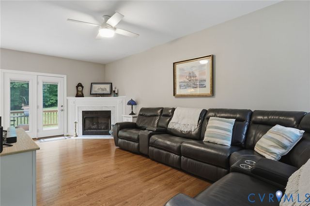 12040 Hunters Hawk Ct, Chesterfield, VA 23838