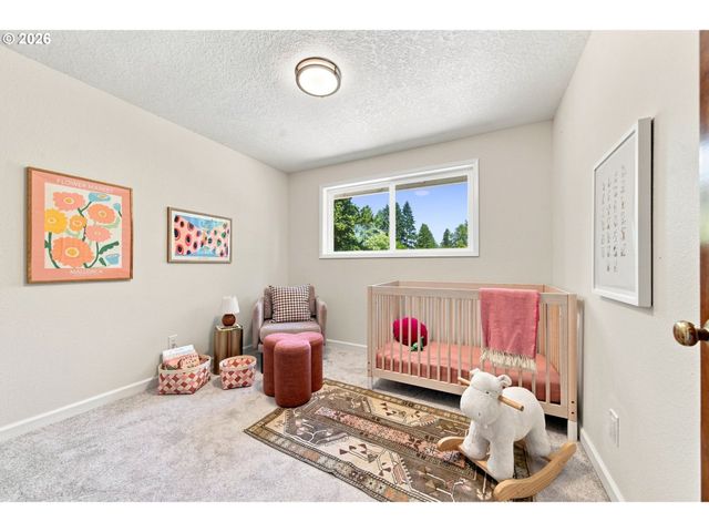 1120 DOUGLAS Dr, West Linn, OR 97068