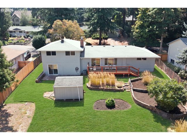1120 DOUGLAS Dr, West Linn, OR 97068