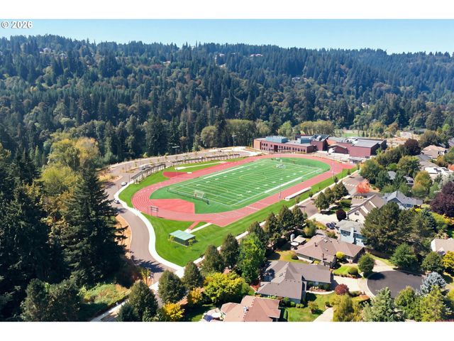 1120 DOUGLAS Dr, West Linn, OR 97068