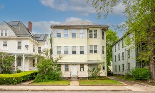 58 Main St, Southbridge, MA 01550