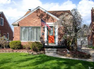 9706 Sterling Avenue, Allen Park, MI 48101