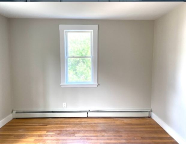 333 Village St 1, Millis, MA 02054
