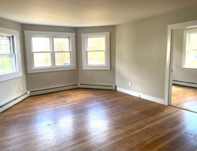 333 Village St 1, Millis, MA 02054