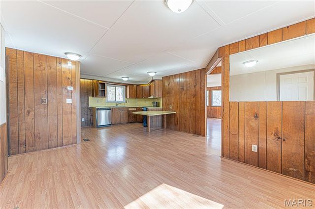 2335 Wegmann Road, De Soto, MO 63020