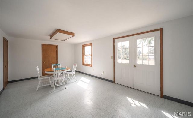 12280 County Road 3450, St James, MO 65559