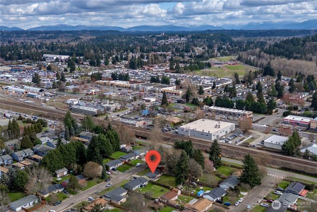 737 3rd Avenue NE, Pacific, WA 98047