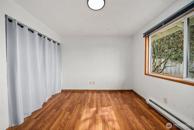 737 3rd Avenue NE, Pacific, WA 98047