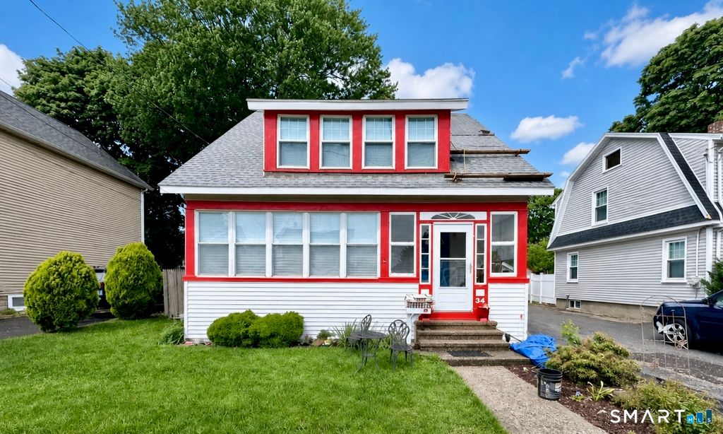 34 Cleveland Avenue, Milford, CT 06460