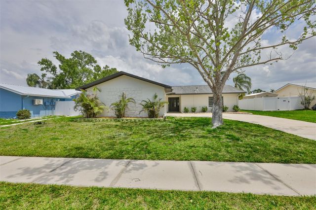 539 RED MANGROVE LANE, Apollo Beach, FL 33572