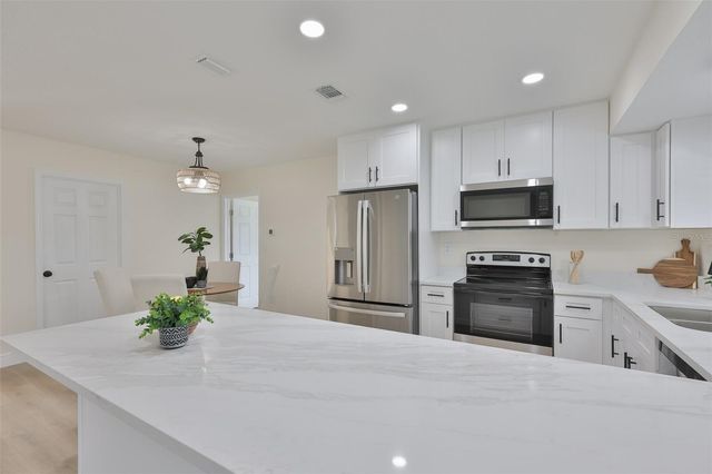 539 RED MANGROVE LANE, Apollo Beach, FL 33572