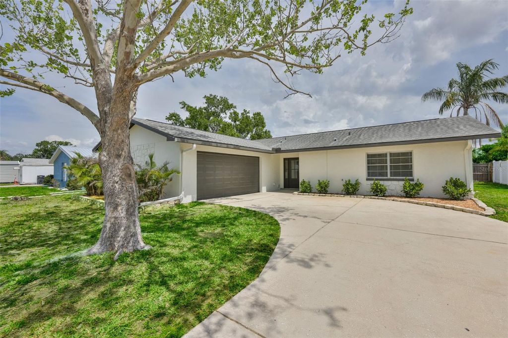 539 RED MANGROVE LANE, Apollo Beach, FL 33572