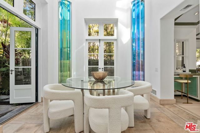 10288 Century Woods Drive, Los Angeles, CA 90067