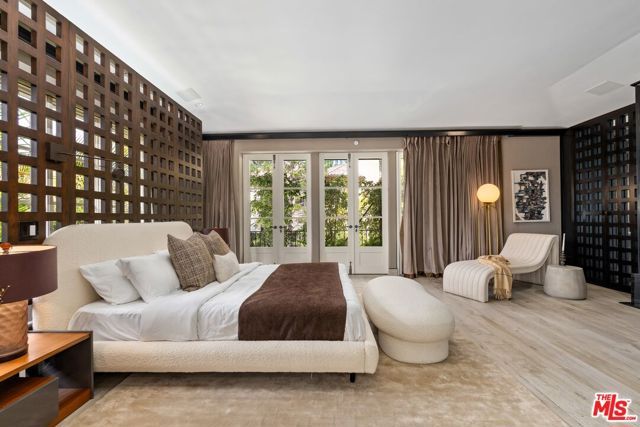 10288 Century Woods Drive, Los Angeles, CA 90067