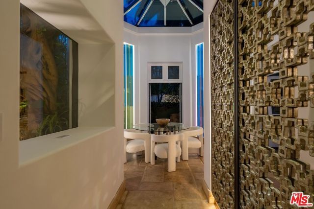 10288 Century Woods Drive, Los Angeles, CA 90067