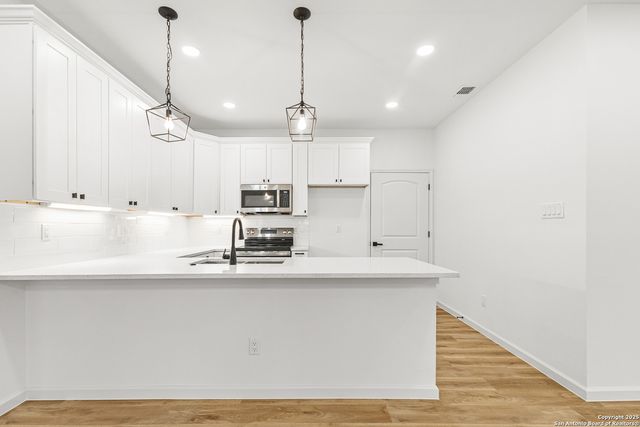 140 Camino Verde, La Vernia, TX 78121