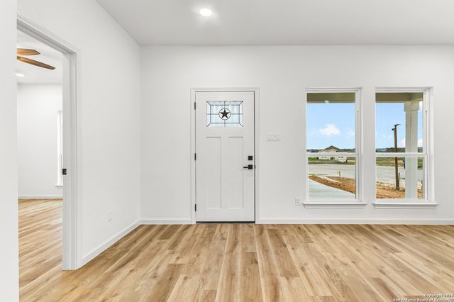 140 Camino Verde, La Vernia, TX 78121