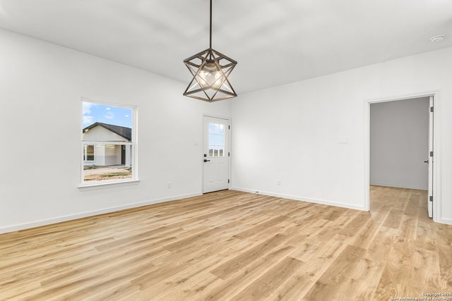 140 Camino Verde, La Vernia, TX 78121