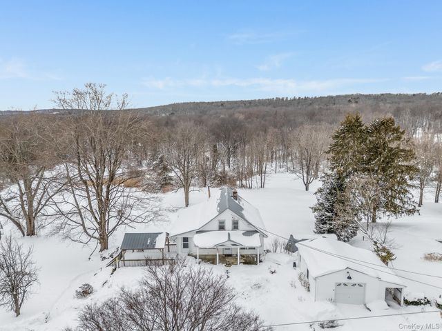 81 Verbank Road, Millbrook, NY 12545