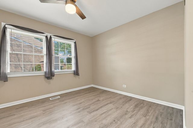 101 Emerson Drive, Schaumburg, IL 60193