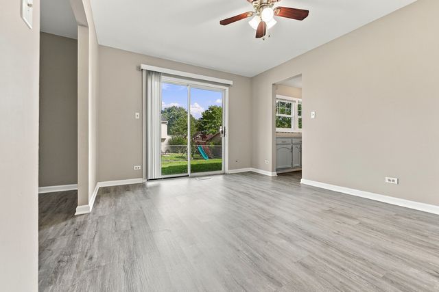 101 Emerson Drive, Schaumburg, IL 60193