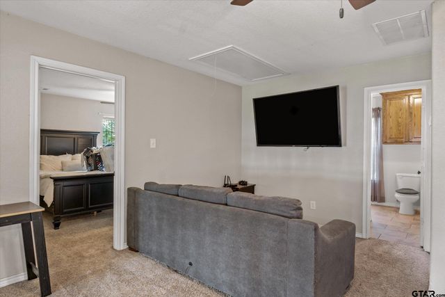 800 VZ County Road 2135, Canton, TX 75103