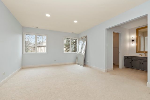 7920 W Lakeview Court 2B, Palos Heights, IL 60463