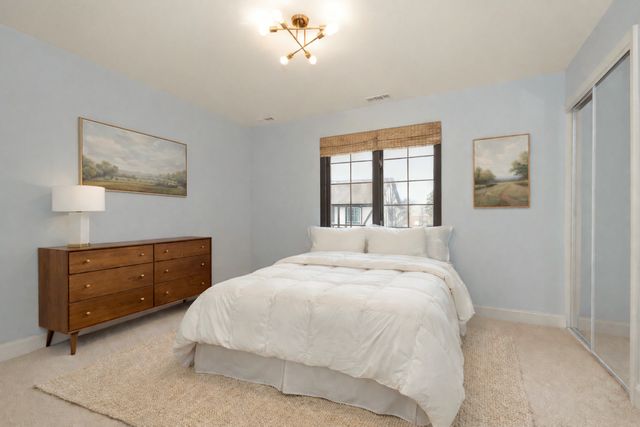 7920 W Lakeview Court 2B, Palos Heights, IL 60463