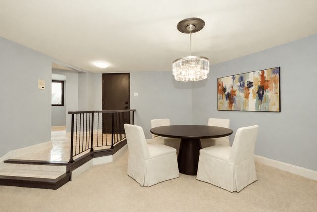 7920 W Lakeview Court 2B, Palos Heights, IL 60463