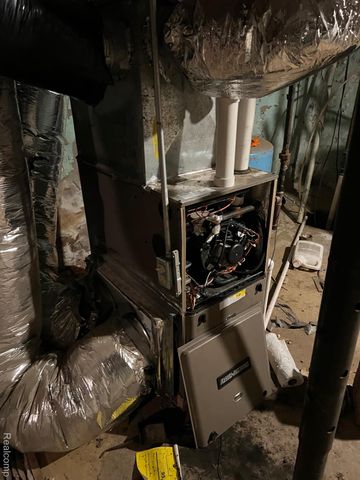 4896 Stanley Road, Oregon Township, MI 48421