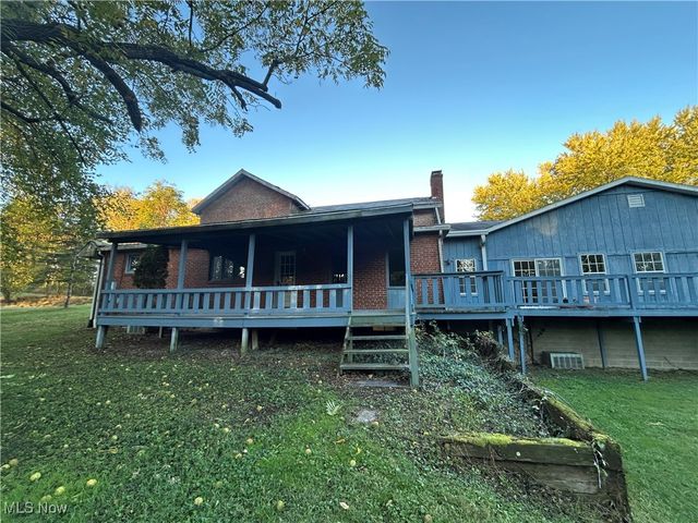 2465 Clay Pike, Zanesville, OH 43701