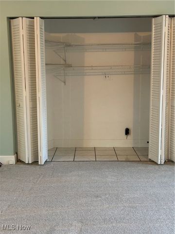 2465 Clay Pike, Zanesville, OH 43701